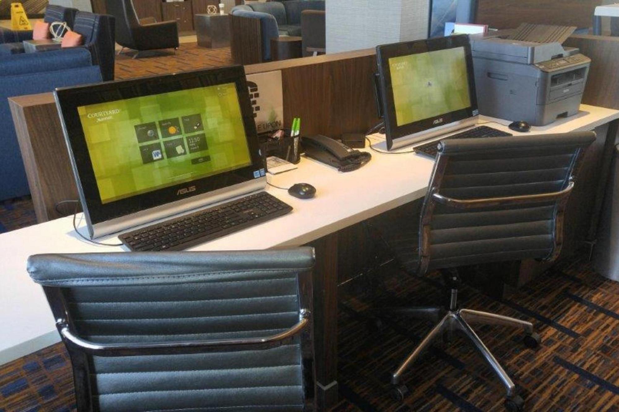 Courtyard By Marriott Winnipeg Airport Exterior foto