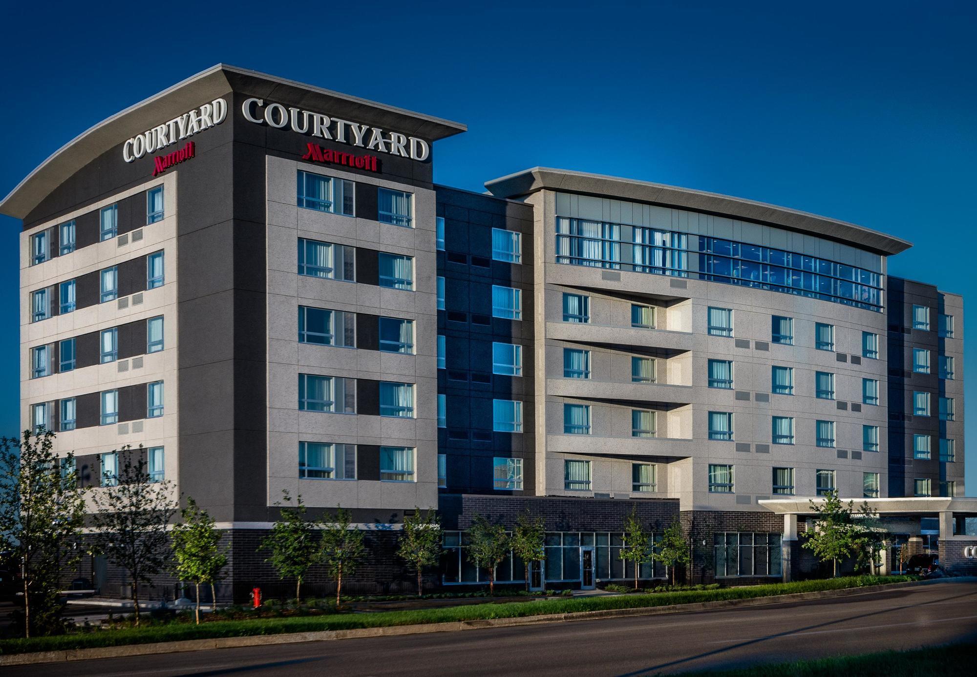 Courtyard By Marriott Winnipeg Airport Exterior foto